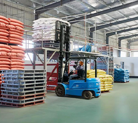 飼料行業(yè)比亞迪叉車應用案例