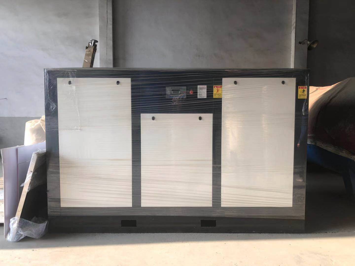 空壓機(jī)，儲氣罐，噴砂機(jī)